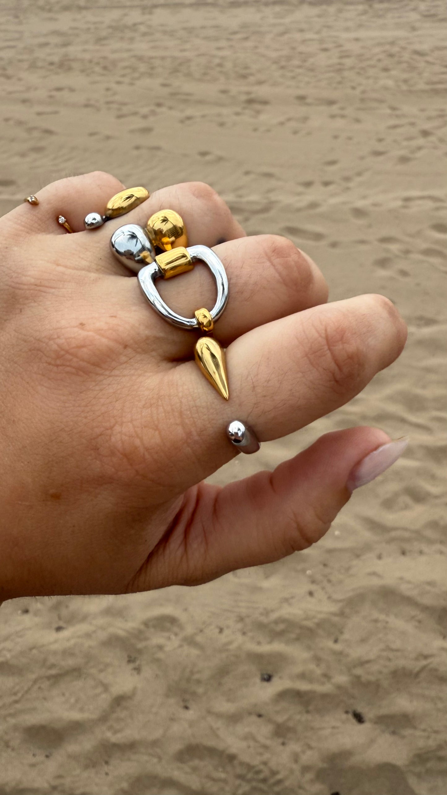 Anillo Hebba