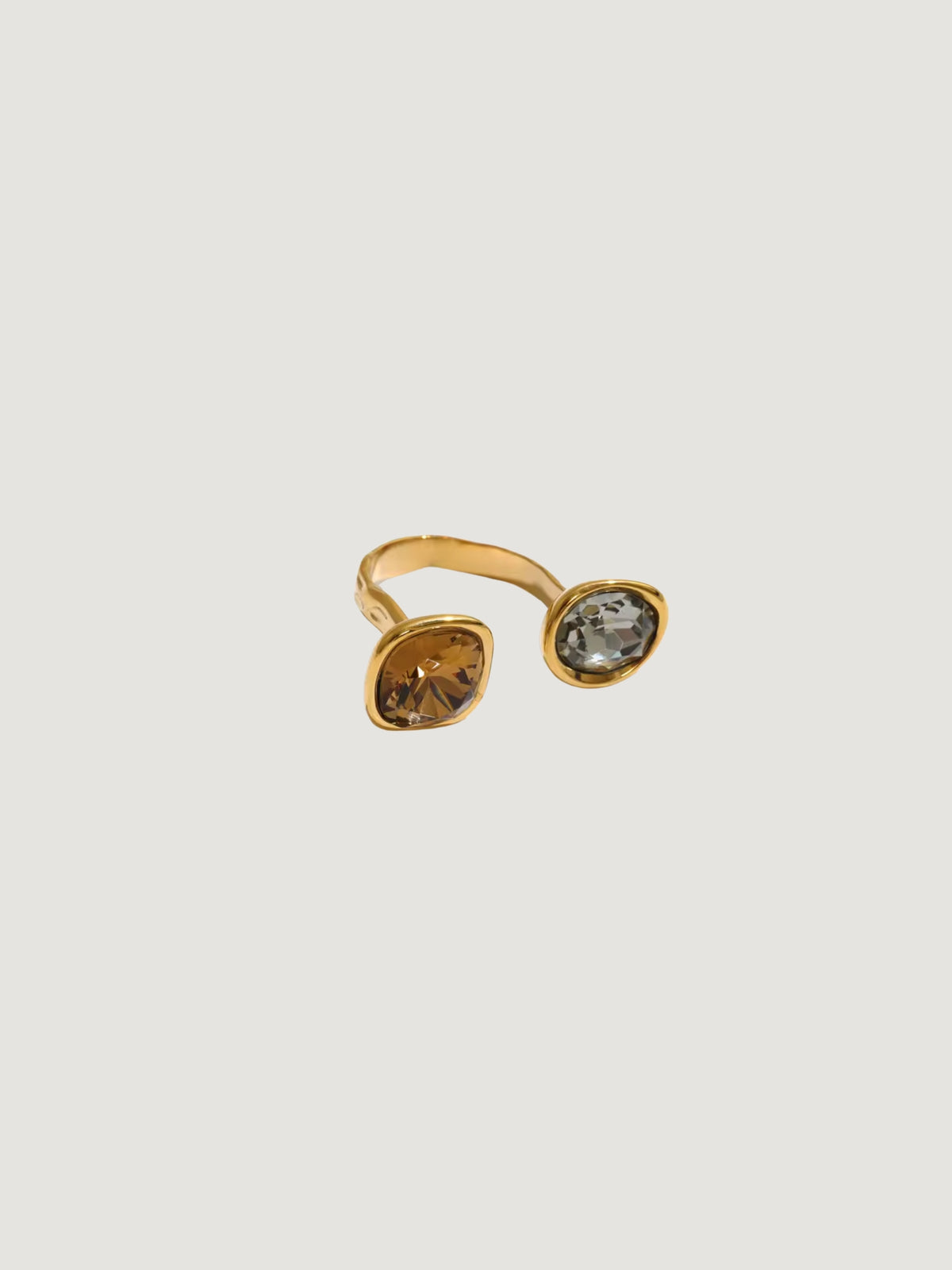 Anillo Nairis
