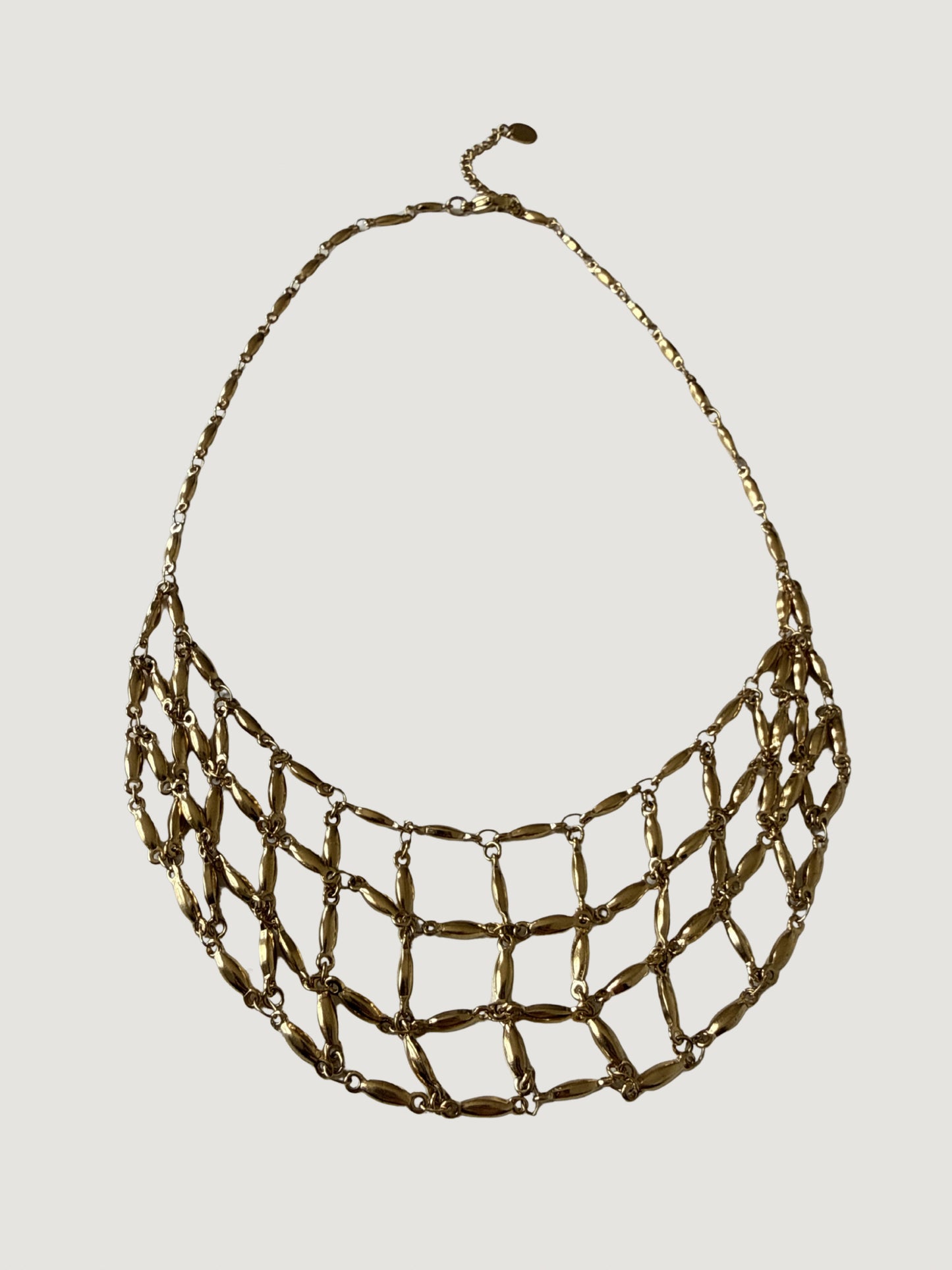 Collar Atria
