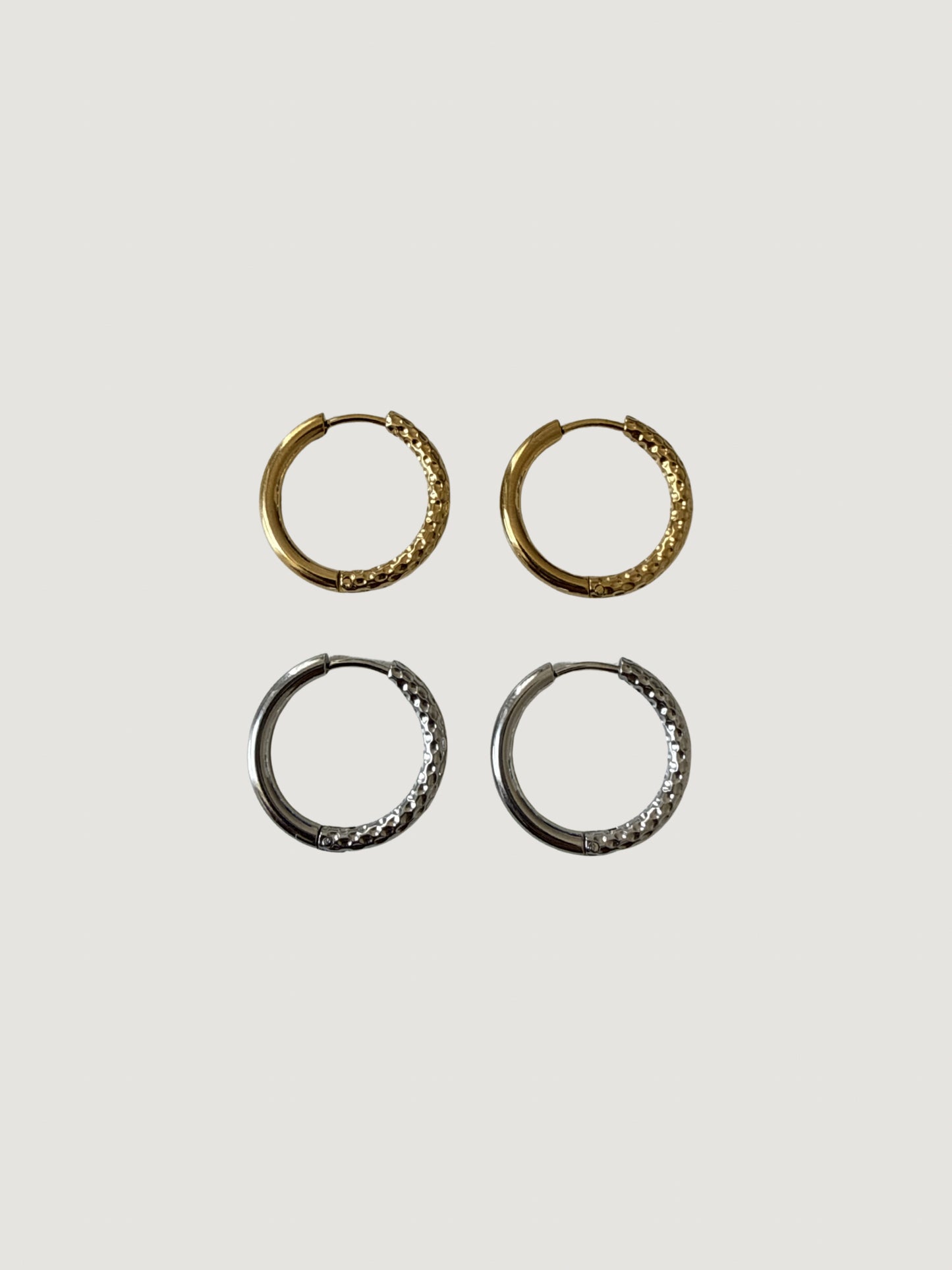 Pendientes Aro Clásico Relieve Mediano
