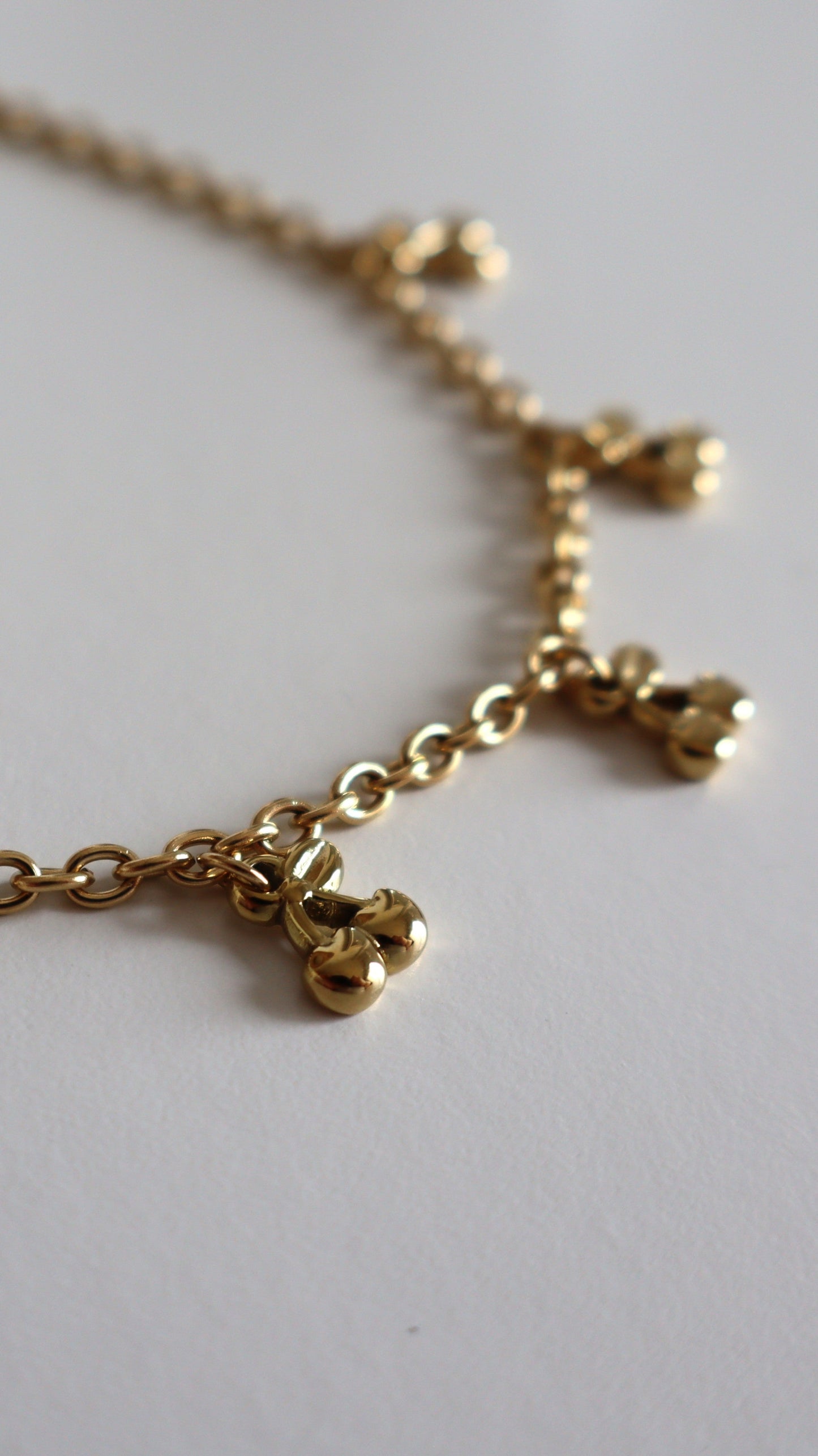 Collar Cherry Girl Dorado