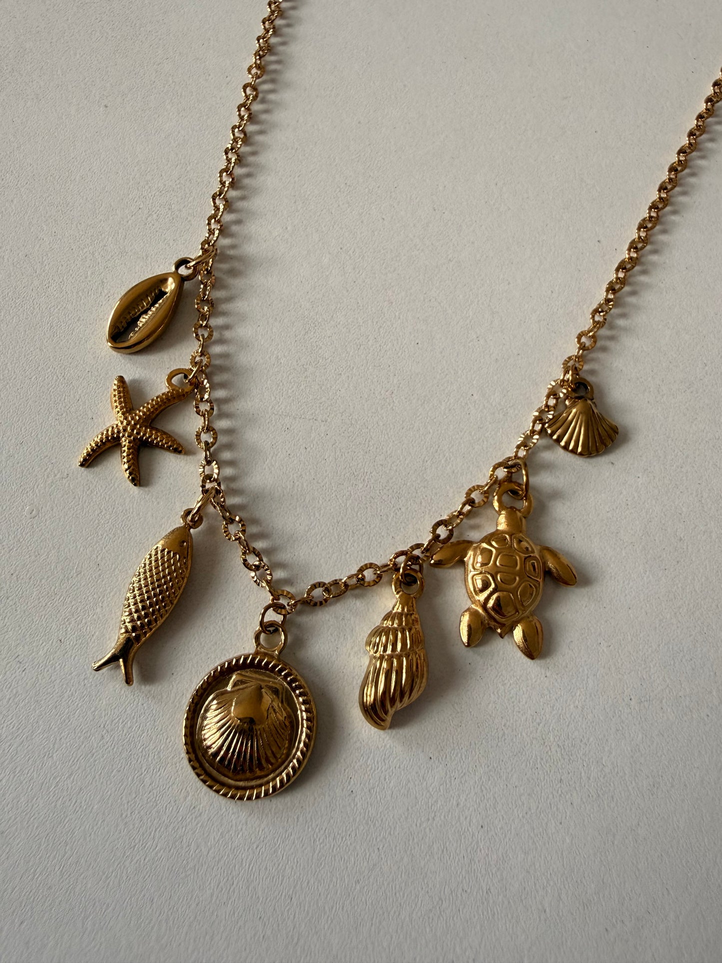 Collar Isleña