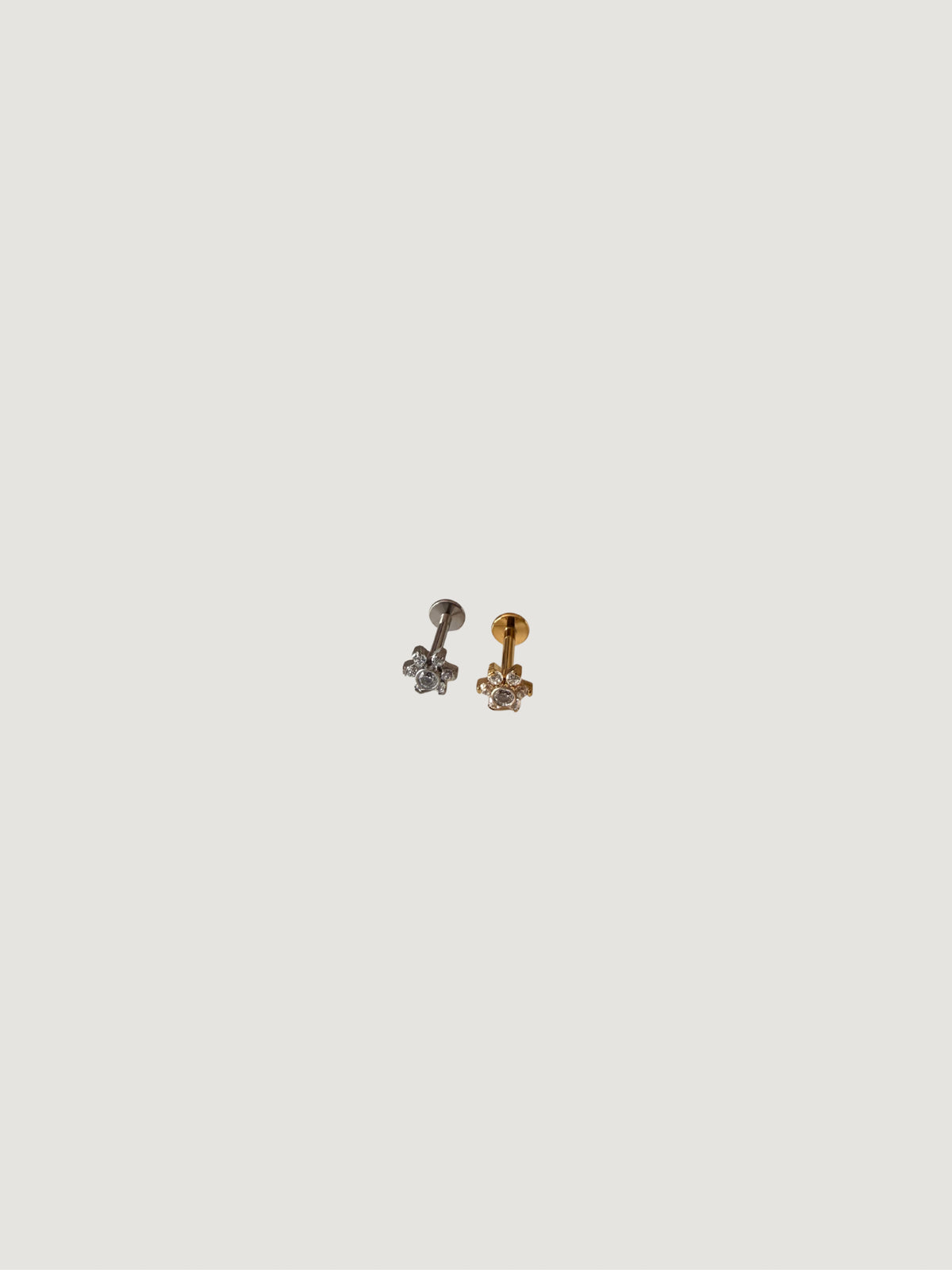 Piercing Flor Titanio