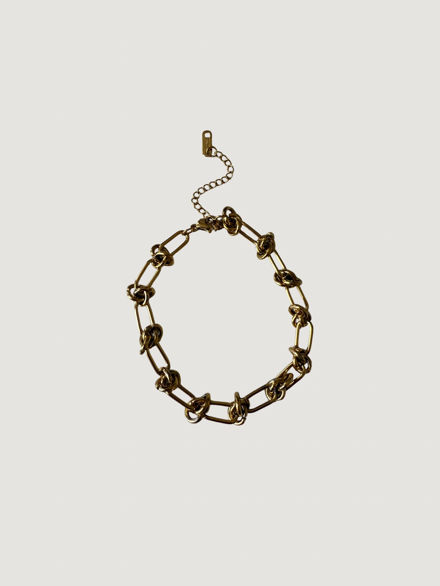 Pulsera Nudos en Dorado