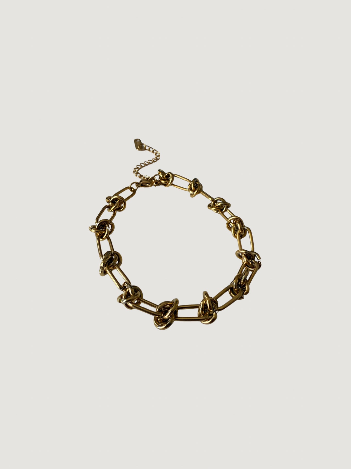 Pulsera Nudos en Dorado