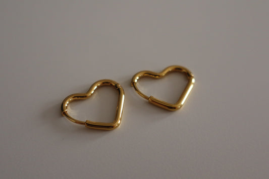 Pendientes Corazón Dorados