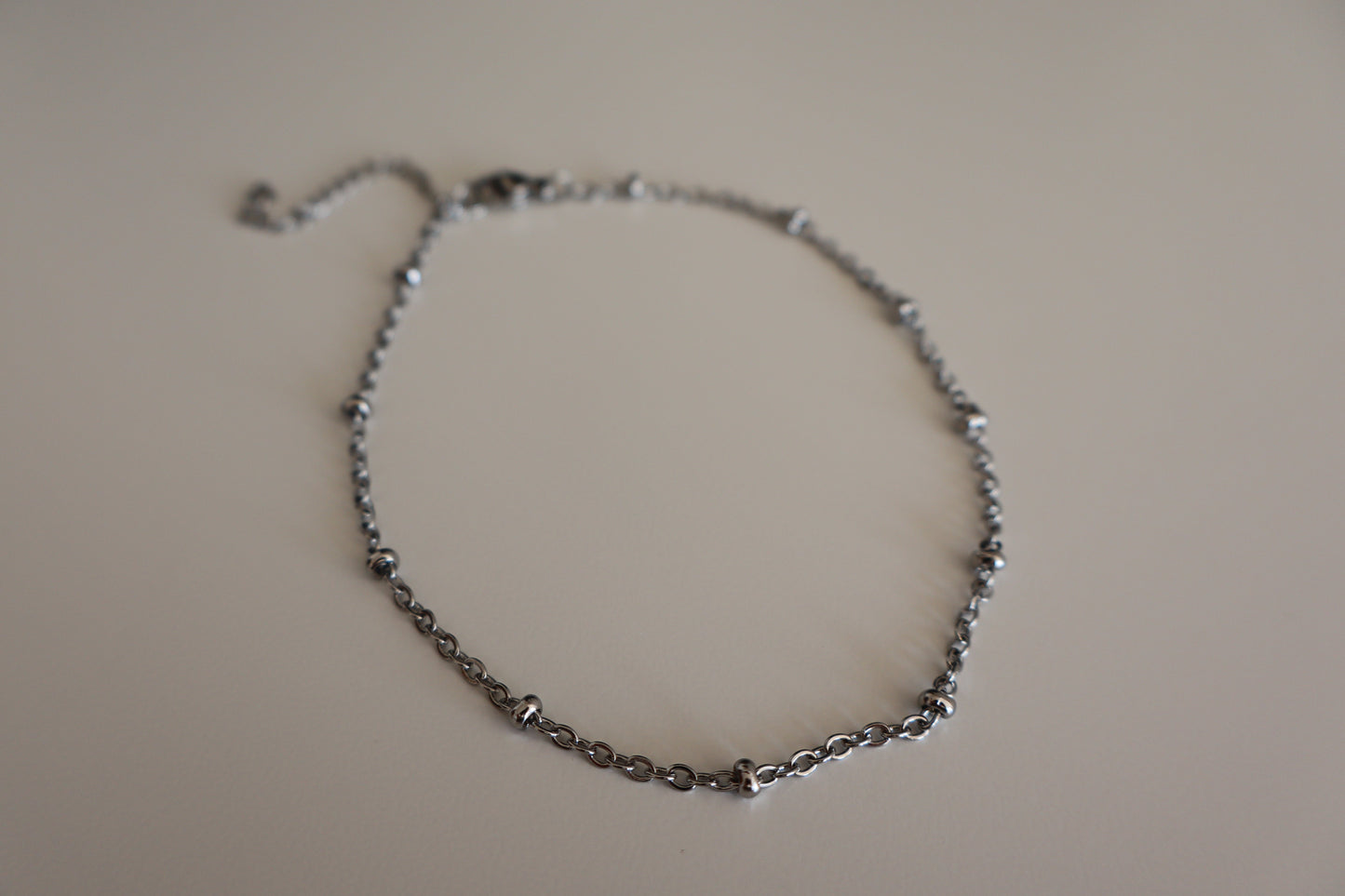 Tobillera Clásica en Plateado