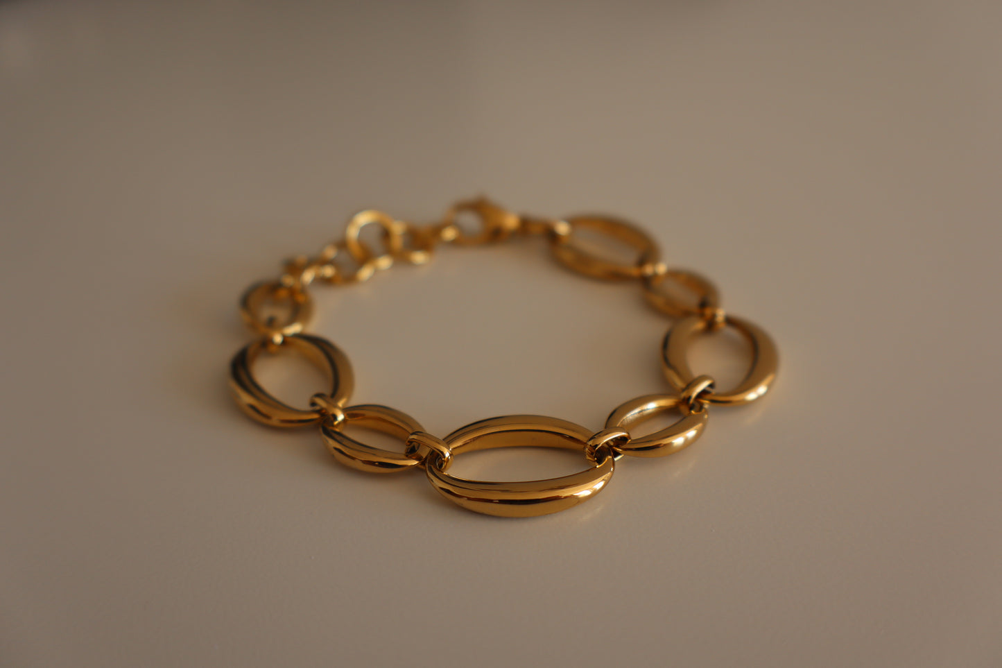 Pulsera Manuela en Dorado