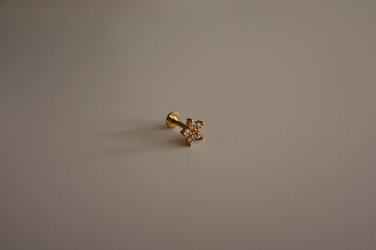 Piercing Flor en Dorado